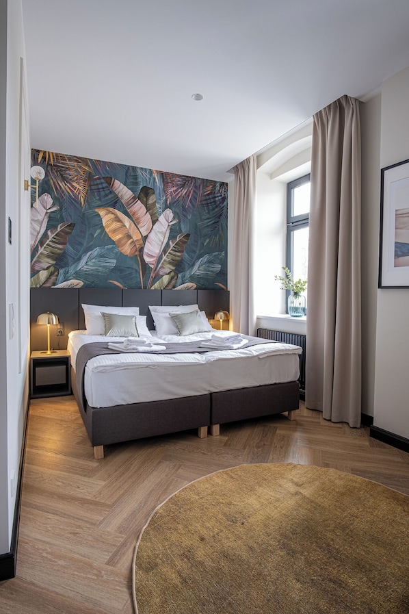 Kahden hengen classic-huone | Yksilöllisesti sisustettu, yksilöllisesti kalustettu, äänieristys