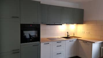 Ofen, Herdplatte, Geschirrspüler