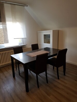 Dining - Ruhige Dachgeschosswohnung (Wülfrath)