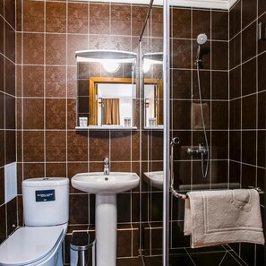 Bathroom - Altyn Eco Park (Astana)
