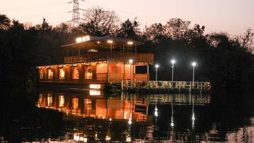 Classic Room | Terrace/patio