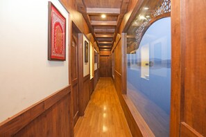 Lobby - Ekta Houseboat Statue Of Unity Kevadia (Rajpipla)