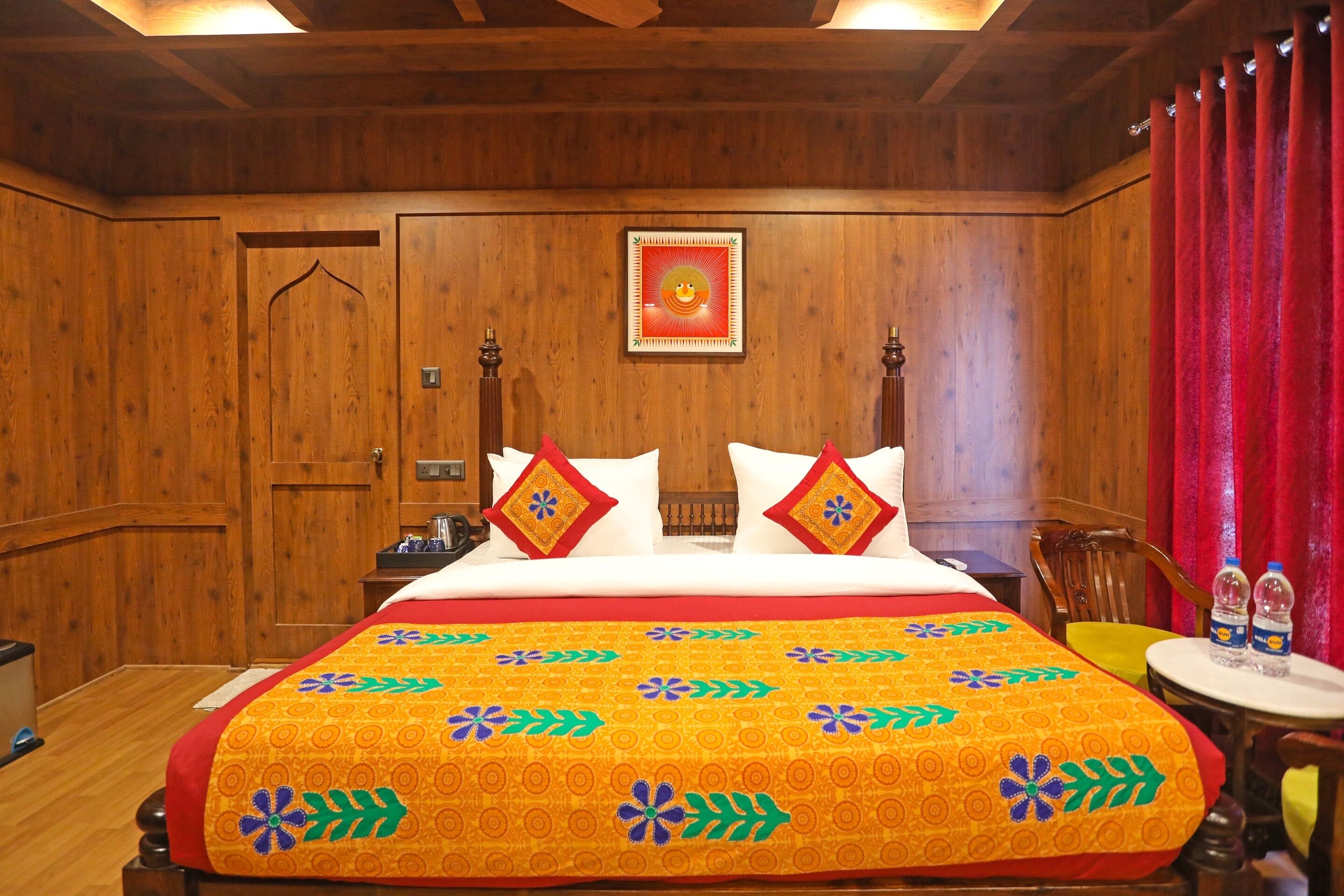 Tabla de planchar con plancha, wifi gratis, ropa de cama