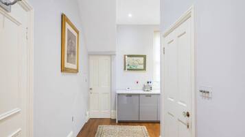 Apartment | 1 bedroom, Internet