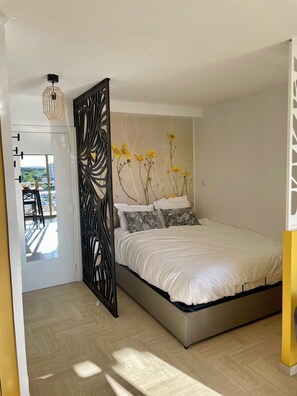 1 bedroom, iron/ironing board, free WiFi, bed sheets - Studio 3 Personnes Avec vue sur Marina (Mandelieu-la-Napoule)