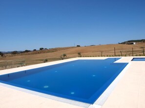 2 outdoor pools, pool umbrellas, pool loungers - Herdade dos Montes Bastos (Ourique)