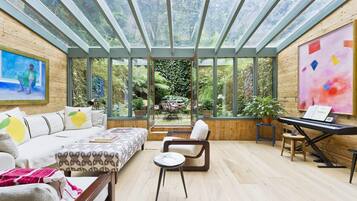 5 bedrooms, Internet