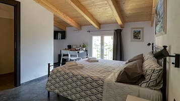 Standard Double Room | Down comforters, memory foam beds, in-room safe, desk