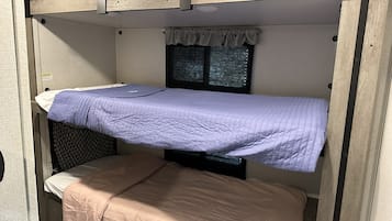 2 chambres, draps fournis