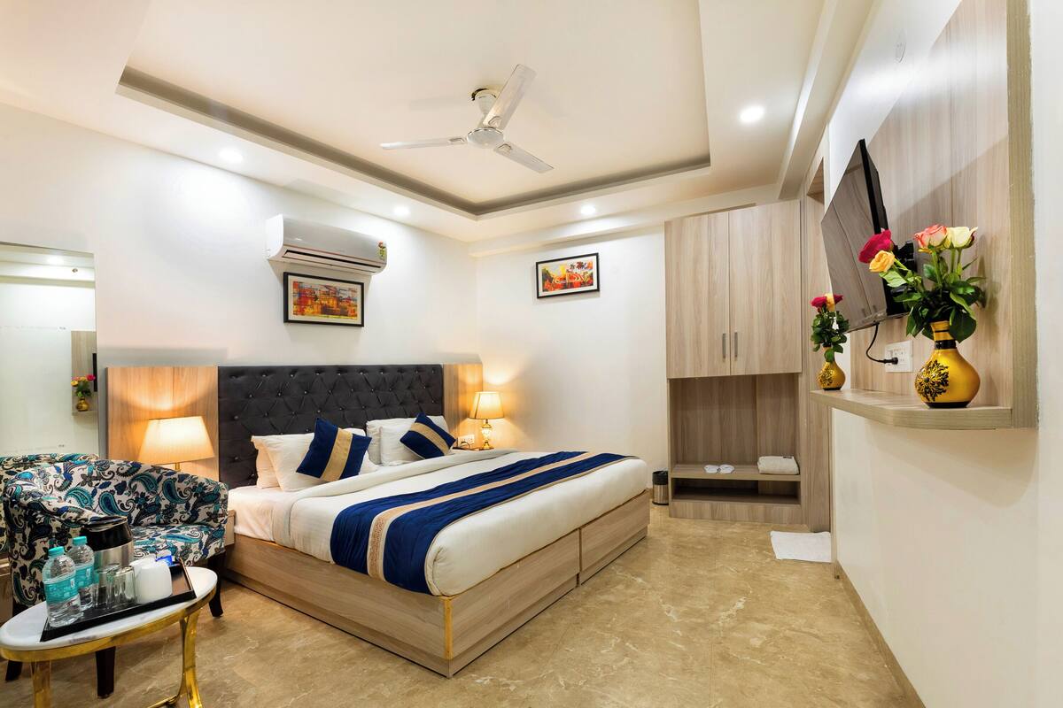 Basic Double Room, City View | Soundproofing, WiFi (free)