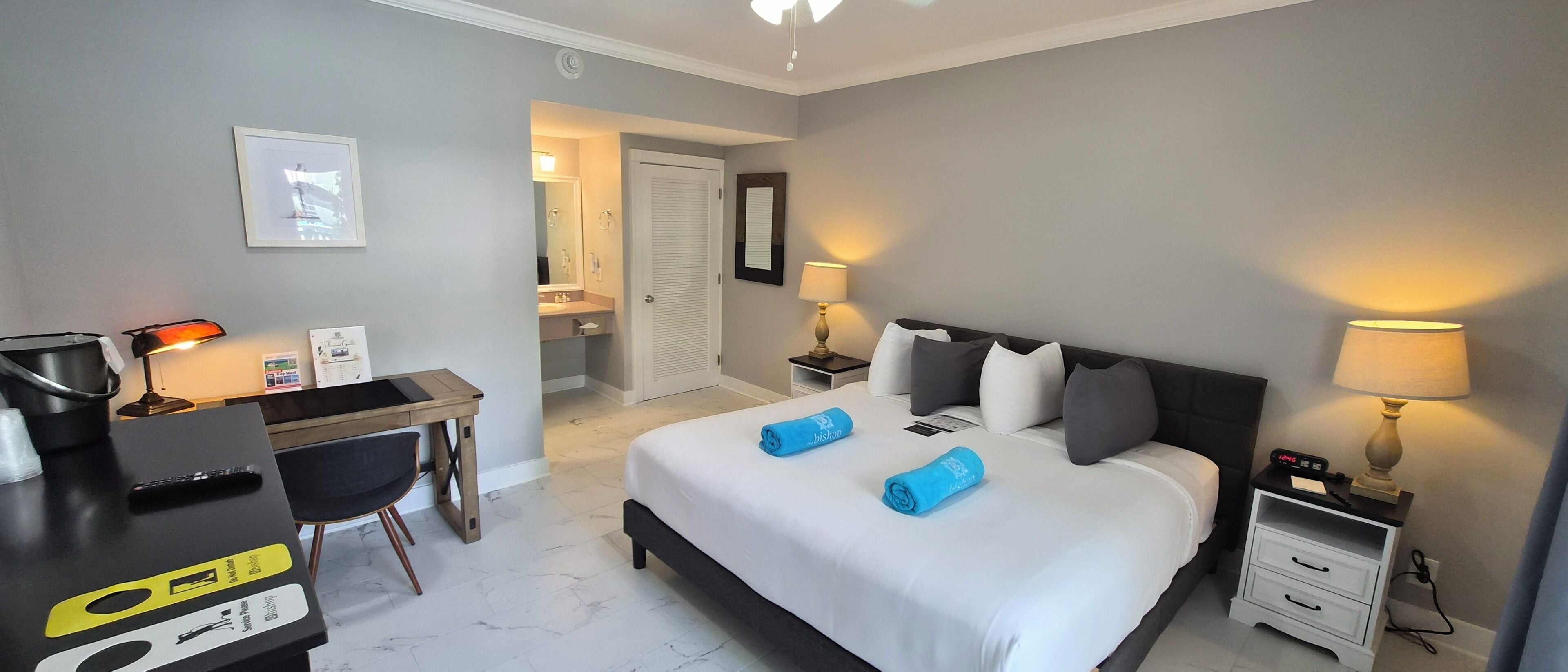 Egyptian cotton sheets, premium bedding, pillow-top beds, in-room safe
