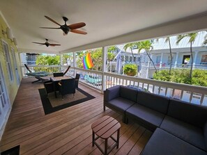 Room 45 - Premium - King Bed - Adults Only 21+ | 埃及棉床單、高級寢具、特厚豪華床墊、房內夾萬