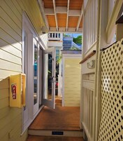 Room 16 - Classic - King Bed - Adults Only 21+ | Egyptian cotton sheets, premium bedding, pillowtop beds, in-room safe