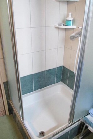 Apartment (Perini dvori - by the sea - A3 PLANIK) | Bathroom