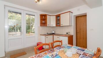 Apartment (Ip - 200 m from sea - A1(4+1)) | Living area