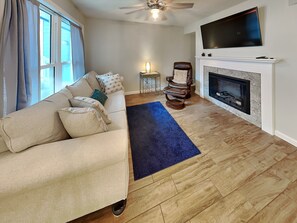 Condo (1 Bedroom) | Front of property - Relaxing Palms by Ryson Vacation Rentals (Galveston)