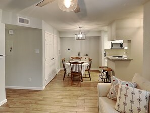 Condo (1 Bedroom) | Property amenity - Relaxing Palms by Ryson Vacation Rentals (Galveston)