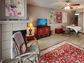 Condo (1 Bedroom) | Property amenity