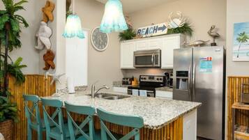 Studio (2 Bedrooms) | Property amenity