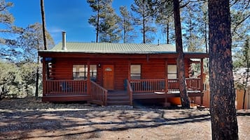 Talo (3 Bedrooms) | Majoituspaikan julkisivu