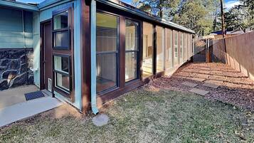 House (4 Bedrooms) | Property amenity