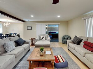 單棟房屋 (4 Bedrooms) | 住宿設施服務