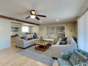 單棟房屋 (4 Bedrooms) | 住宿設施服務