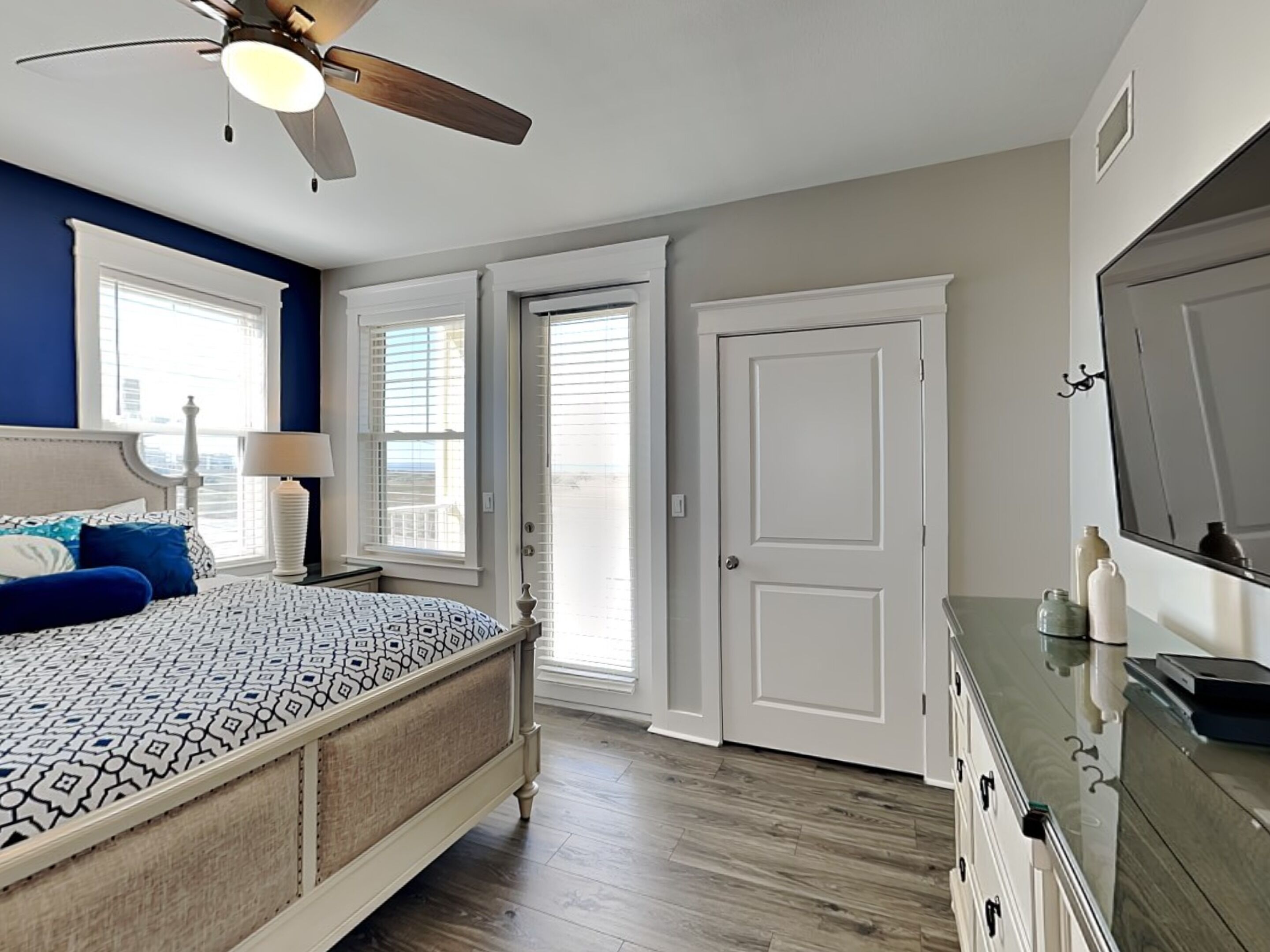 Condo, nhiều giường, ban công, quang cảnh biển | 3 phòng ngủ, trang trí khác biệt 