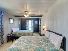 House (2 Bedrooms) | Property amenity