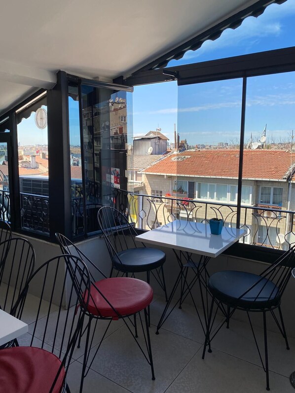 Terrace/patio - ARMONİM ERKEK YURDU (Istanbul)