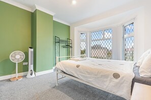 5 soveværelser, skrivebord, strygejern/strygebræt, gratis Wi-Fi