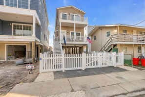 Exterior - Bayview Oasis in the Heart of Seaside Heights (Seaside Heights)