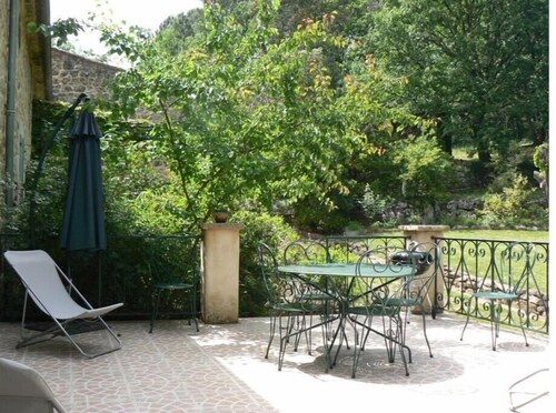 Gîte Le Mûrier 3 Étoiles - 6 Personnes