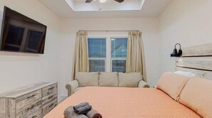 3 bedrooms, in-room safe, iron/ironing board, free WiFi