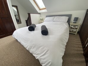 1 bedroom, iron/ironing board, free WiFi