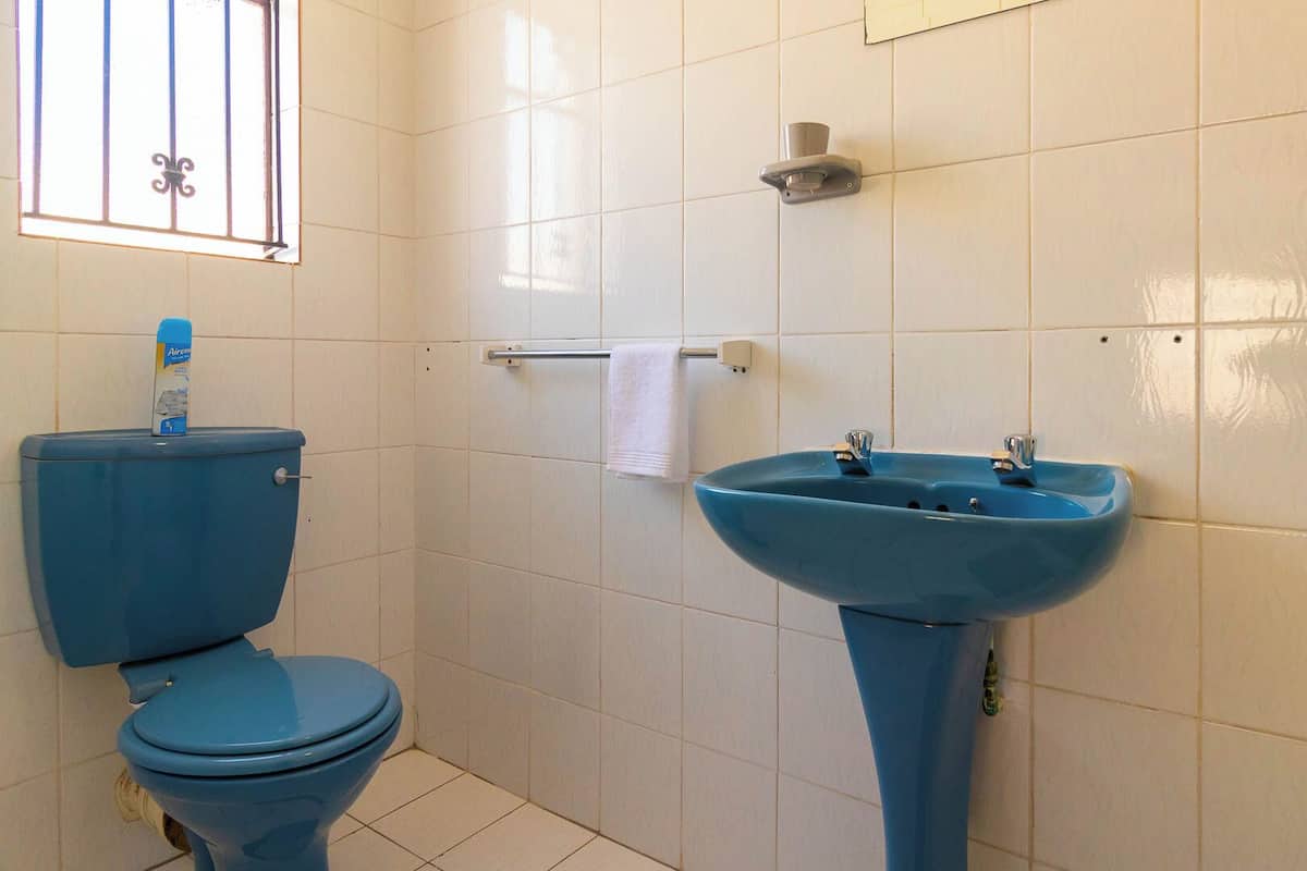 Family Triple Room | Bathroom