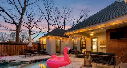Villa D’Oro, Saltwater Pool, Arcade, Golf, Game Room & Walking Trail