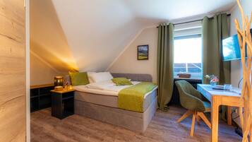 Superior Single Room | Premium bedding, down duvets, desk, laptop workspace