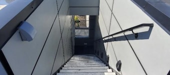 Gem on the North Hill with Breathtaking rooftop views & Jacuzzi