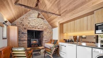 Fridge, microwave, dishwasher, coffee/tea maker