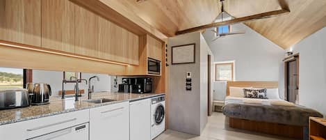 Fridge, microwave, dishwasher, coffee/tea maker
