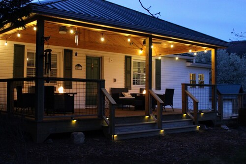 Romantic Couples Escape | Dogs Stay Free | Hot Springs, NC | The Bailey