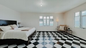 5 bedrooms, desk, iron/ironing board, travel cot - El Yunque Rainforest Villa, Pool, Toro Trail, 5-Acre Hacienda, Fruit Trees (Canóvanas)