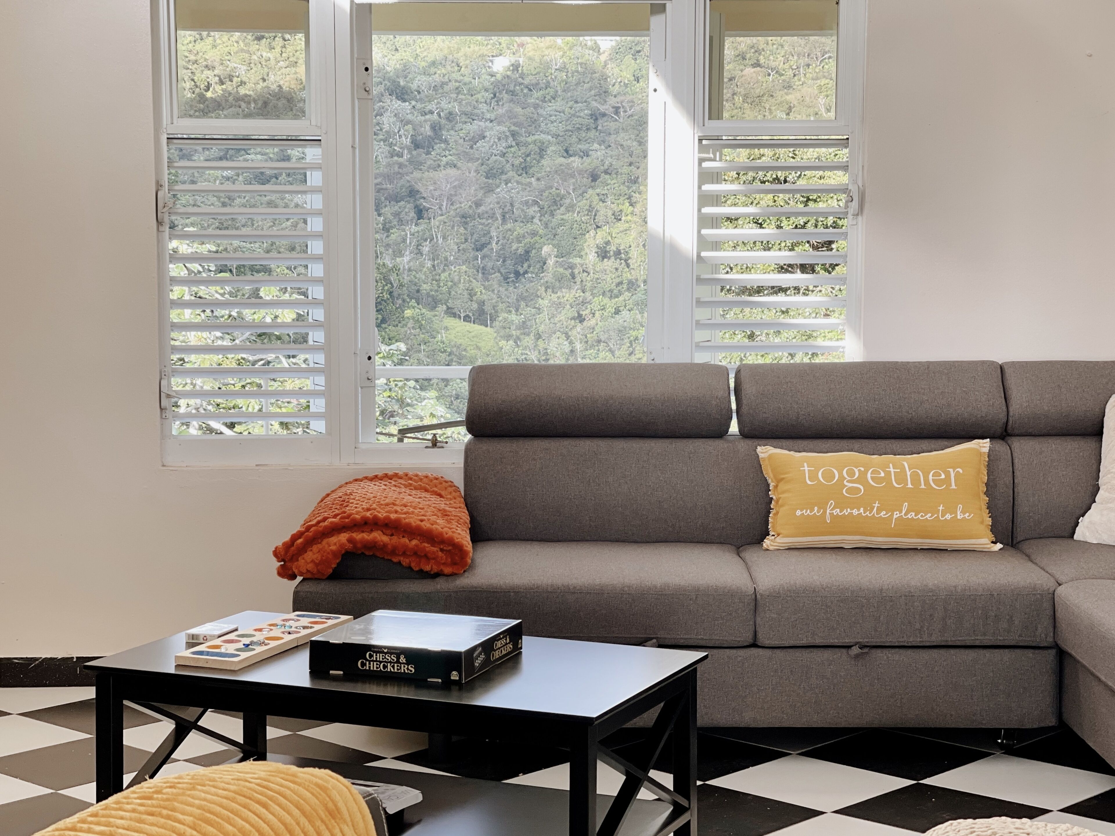 Smart TV, mesa de ping pong