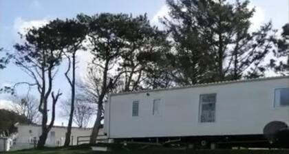 Inviting 2-bed Caravan in Porth/newquay