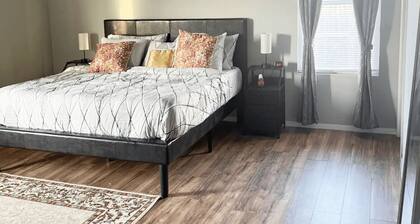 Wondeful Wilshire with King bed