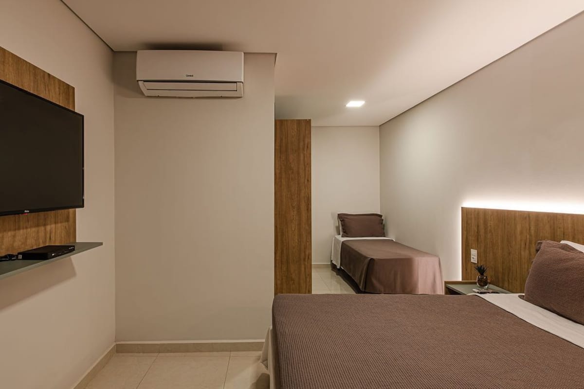 Premium Twin Room | Free WiFi, bed sheets