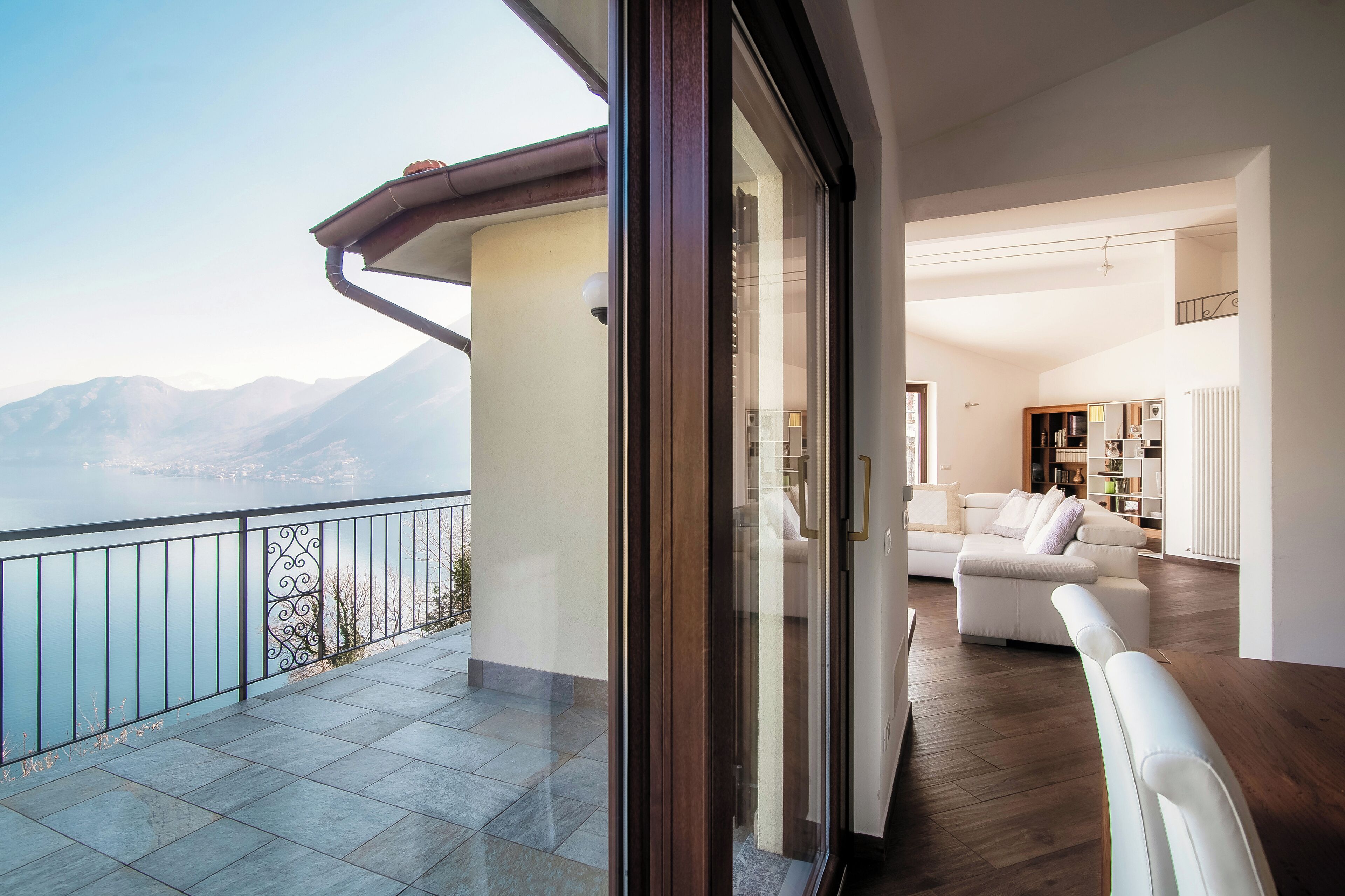 アパートメント | 3 室のベッドルーム、高級寝具、羽毛の掛け布団、アイロン / アイロン台