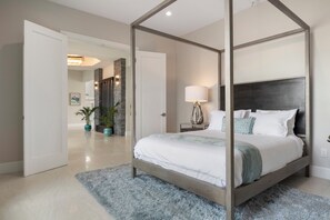 7 bedrooms, in-room safe, desk, iron/ironing board