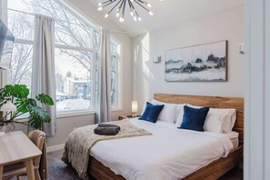 3 bedrooms, iron/ironing board, travel cot, WiFi